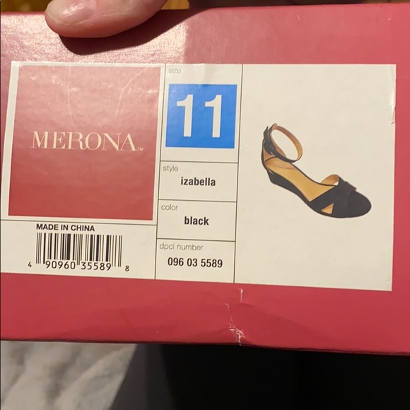 little cute black chunk sandals - Picture 1 of 3